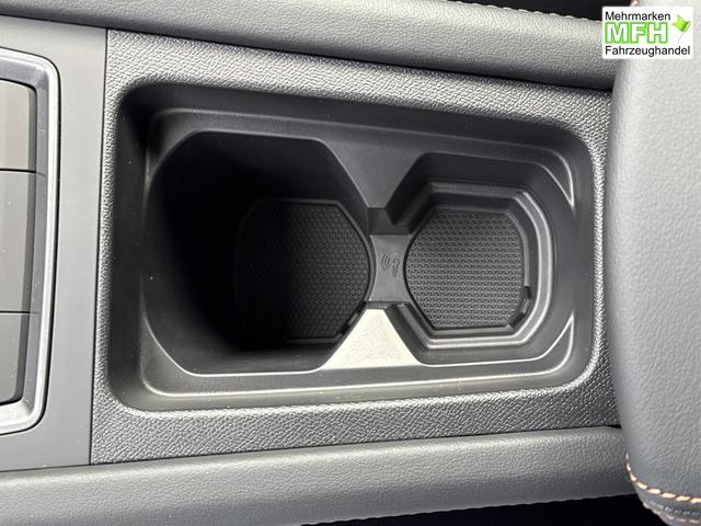 Cupra / Leon Sportstourer / Grau / / / ST 4x4 AHK+eHK+NAVI+ACC+SHZ+18 ALU+LED, Bei den verwendeten Bildern kann es sich um Beispielbilder handeln, ggf. teilweise mit Sonderausstattung.