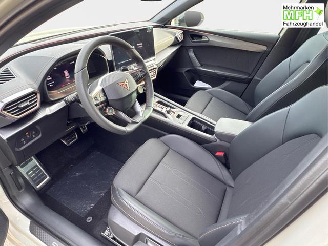 Cupra / Leon Sportstourer / Grau / / / ST 4x4 AHK+eHK+NAVI+ACC+SHZ+18 ALU+LED, Bei den verwendeten Bildern kann es sich um Beispielbilder handeln, ggf. teilweise mit Sonderausstattung.