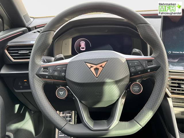 Cupra / Leon Sportstourer / Grau / / / ST 4x4 AHK+eHK+NAVI+ACC+SHZ+18 ALU+LED, Bei den verwendeten Bildern kann es sich um Beispielbilder handeln, ggf. teilweise mit Sonderausstattung.