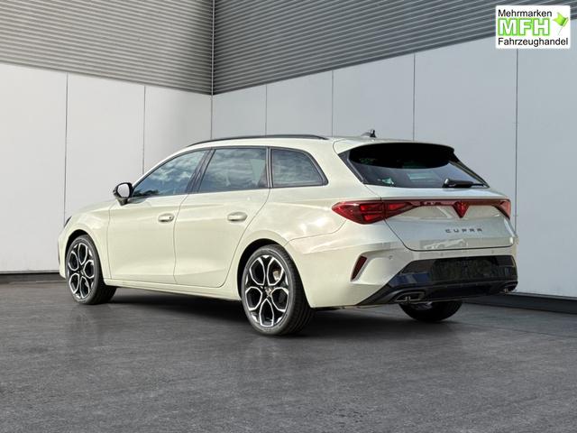 Cupra / Leon Sportstourer / Grau / / / ST 4x4 AHK+eHK+NAVI+ACC+SHZ+18 ALU+LED, Bei den verwendeten Bildern kann es sich um Beispielbilder handeln, ggf. teilweise mit Sonderausstattung.