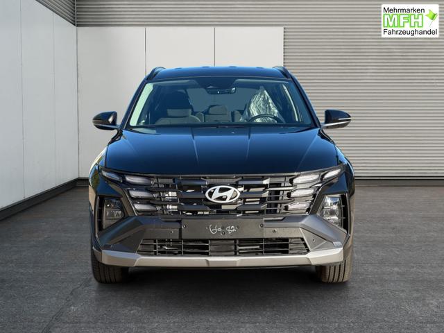 Hyundai / TUCSON / Schwarz / / / NAVI+KAMERA+SHZ+LED+TEMPOMAT+17 ALU+PDC, Bei den verwendeten Bildern kann es sich um Beispielbilder handeln, ggf. teilweise mit Sonderausstattung.