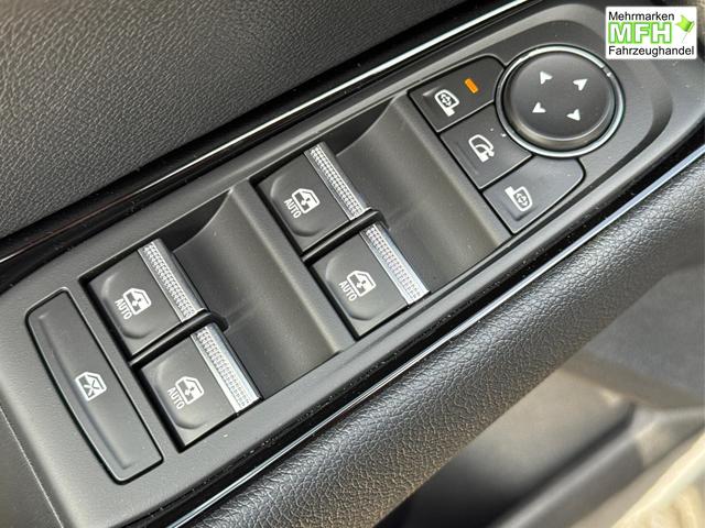 Renault / Austral / Schwarz / / / EL.HECKKL+LED+KAMERA+PDC+19LM, Bei den verwendeten Bildern kann es sich um Beispielbilder handeln, ggf. teilweise mit Sonderausstattung.