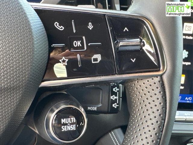 Renault / Austral / Schwarz / / / EL.HECKKL+LED+KAMERA+PDC+19LM, Bei den verwendeten Bildern kann es sich um Beispielbilder handeln, ggf. teilweise mit Sonderausstattung.