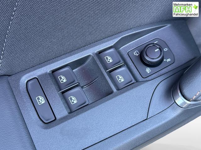 Cupra / Leon Sportstourer / Grau / / / ST AHK+NAVI+eHK+KAMERA+ACC+SHZ+18 ALU+LED