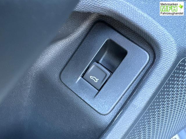 Cupra / Leon Sportstourer / Grau / / / ST AHK+NAVI+eHK+KAMERA+ACC+SHZ+18 ALU+LED