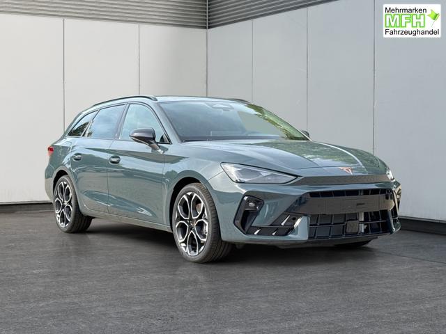 Cupra / Leon Sportstourer / Blau / / / ST AHK+NAVI+eHK+KAMERA+ACC+SHZ+18 ALU+LED, Bei den verwendeten Bildern kann es sich um Beispielbilder handeln, ggf. teilweise mit Sonderausstattung.