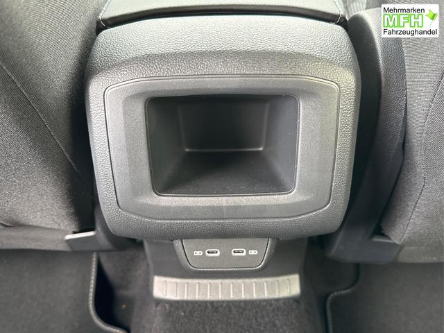Volkswagen / T-Cross / / / / NAVI+SHZ+MATRIX+ACC+KAMERA+18'' ALU, Bei den verwendeten Bildern kann es sich um Beispielbilder handeln, ggf. teilweise mit Sonderausstattung.