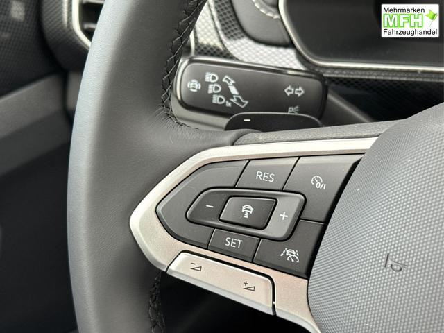 Volkswagen / T-Cross / / / / NAVI+SHZ+MATRIX+ACC+KAMERA+18'' ALU, Bei den verwendeten Bildern kann es sich um Beispielbilder handeln, ggf. teilweise mit Sonderausstattung.