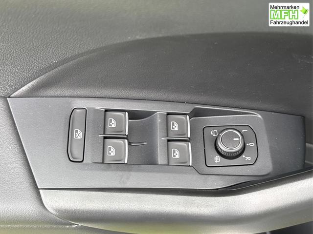 Volkswagen / T-Cross / / / / NAVI+SHZ+MATRIX+ACC+KAMERA+18'' ALU, Bei den verwendeten Bildern kann es sich um Beispielbilder handeln, ggf. teilweise mit Sonderausstattung.