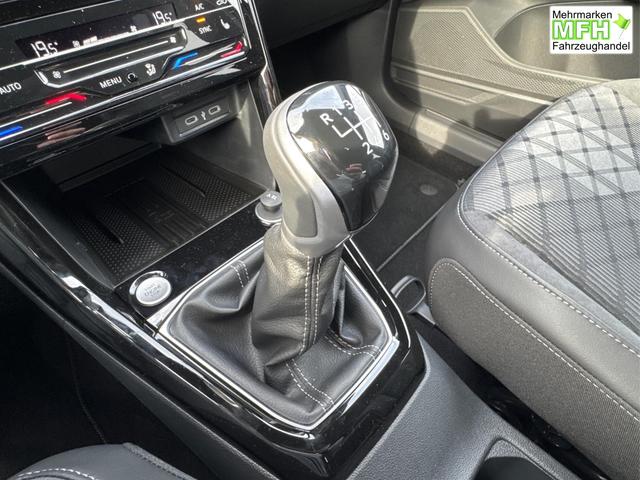 Volkswagen / T-Cross / / / / NAVI+SHZ+MATRIX+ACC+KAMERA+18''ALU, Bei den verwendeten Bildern kann es sich um Beispielbilder handeln, ggf. teilweise mit Sonderausstattung.