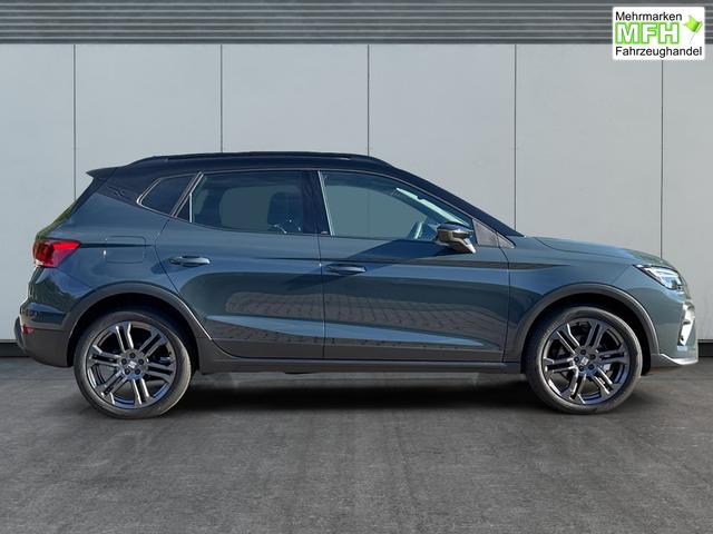 Seat / Arona / / / / KAMERA+PDC+LED+18 ALU+ACC, Bei den verwendeten Bildern kann es sich um Beispielbilder handeln, ggf. teilweise mit Sonderausstattung.