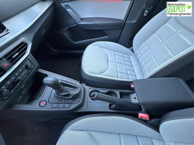 Seat / Arona / / / / KAMERA+PDC+LED+18 ALU+ACC, Bei den verwendeten Bildern kann es sich um Beispielbilder handeln, ggf. teilweise mit Sonderausstattung.