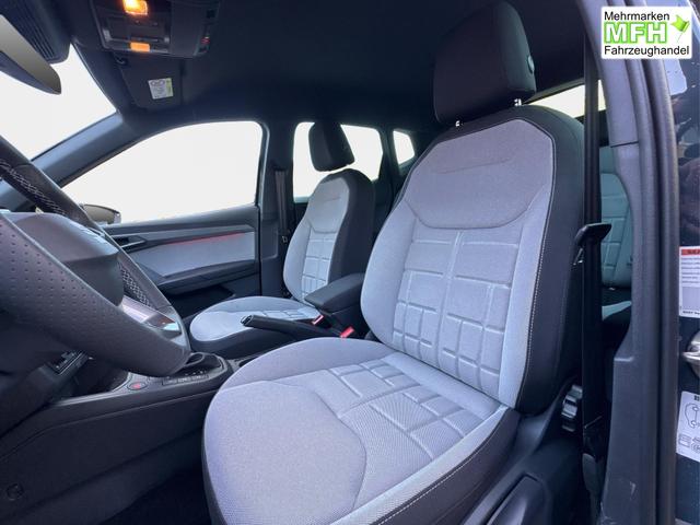 Seat / Arona / / / / KAMERA+PDC+LED+18 ALU+ACC, Bei den verwendeten Bildern kann es sich um Beispielbilder handeln, ggf. teilweise mit Sonderausstattung.