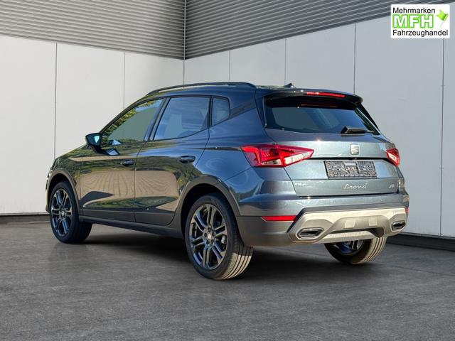 Seat / Arona / / / / KAMERA+PDC+LED+18 ALU+ACC, Bei den verwendeten Bildern kann es sich um Beispielbilder handeln, ggf. teilweise mit Sonderausstattung.