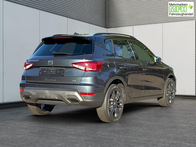 Seat / Arona / / / / KAMERA+PDC+LED+18 ALU+ACC, Bei den verwendeten Bildern kann es sich um Beispielbilder handeln, ggf. teilweise mit Sonderausstattung.