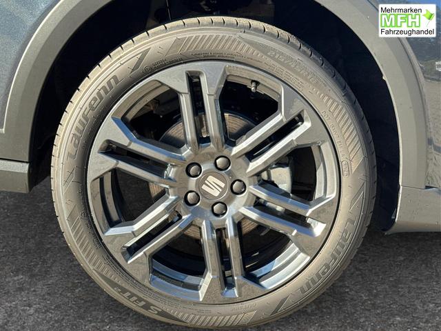 Seat / Arona / / / / KAMERA+PDC+LED+18 ALU+ACC, Bei den verwendeten Bildern kann es sich um Beispielbilder handeln, ggf. teilweise mit Sonderausstattung.