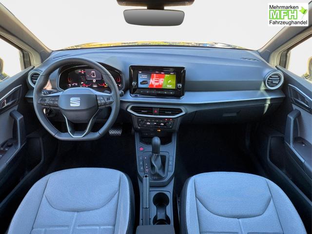 Seat / Arona / / / / KAMERA+PDC+LED+18 ALU+ACC, Bei den verwendeten Bildern kann es sich um Beispielbilder handeln, ggf. teilweise mit Sonderausstattung.