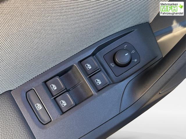 Seat / Arona / / / / KAMERA+PDC+LED+18 ALU+ACC, Bei den verwendeten Bildern kann es sich um Beispielbilder handeln, ggf. teilweise mit Sonderausstattung.