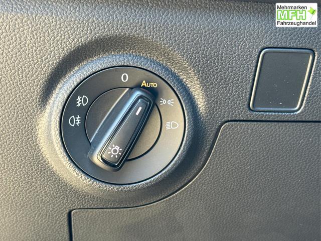 Seat / Arona / / / / KAMERA+PDC+LED+18 ALU+ACC, Bei den verwendeten Bildern kann es sich um Beispielbilder handeln, ggf. teilweise mit Sonderausstattung.