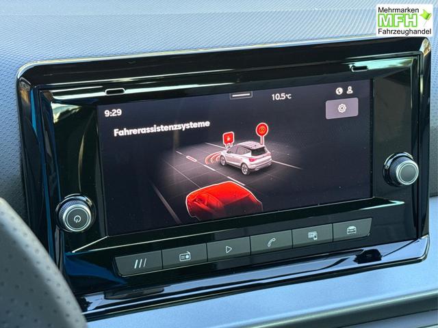 Seat / Arona / / / / KAMERA+PDC+LED+18 ALU+ACC, Bei den verwendeten Bildern kann es sich um Beispielbilder handeln, ggf. teilweise mit Sonderausstattung.