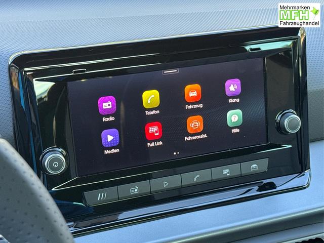 Seat / Arona / / / / KAMERA+PDC+LED+18 ALU+ACC, Bei den verwendeten Bildern kann es sich um Beispielbilder handeln, ggf. teilweise mit Sonderausstattung.