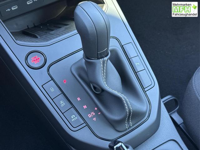 Seat / Arona / / / / KAMERA+PDC+LED+18 ALU+ACC, Bei den verwendeten Bildern kann es sich um Beispielbilder handeln, ggf. teilweise mit Sonderausstattung.