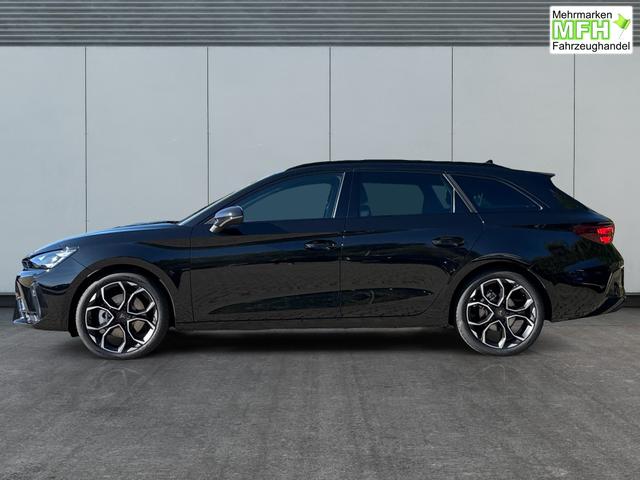 Cupra / Leon Sportstourer / Schwarz / / / ST AHK+NAVI+eHK+KAMERA+ACC+SHZ+18 ALU+LED, Bei den verwendeten Bildern kann es sich um Beispielbilder handeln, ggf. teilweise mit Sonderausstattung.