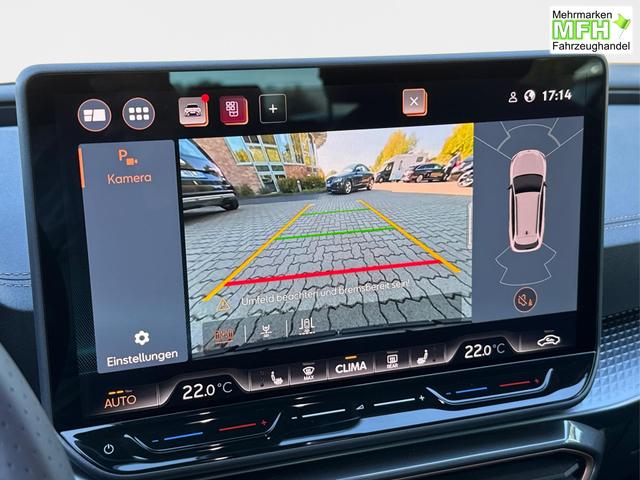 Cupra / Leon Sportstourer / Schwarz / / / ST AHK+NAVI+eHK+KAMERA+ACC+SHZ+18 ALU+LED, Bei den verwendeten Bildern kann es sich um Beispielbilder handeln, ggf. teilweise mit Sonderausstattung.