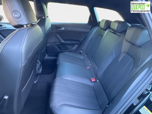 Cupra / Leon Sportstourer / Schwarz / / / ST AHK+NAVI+eHK+KAMERA+ACC+SHZ+18 ALU+LED, Bei den verwendeten Bildern kann es sich um Beispielbilder handeln, ggf. teilweise mit Sonderausstattung.
