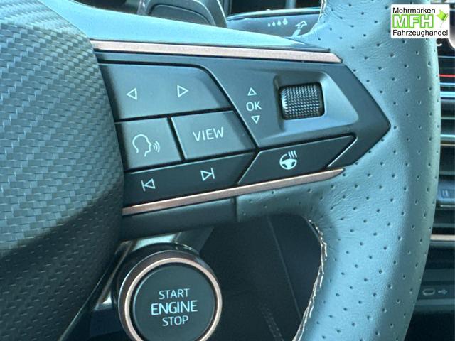 Cupra / Leon Sportstourer / Schwarz / / / ST AHK+NAVI+eHK+KAMERA+ACC+SHZ+18 ALU+LED, Bei den verwendeten Bildern kann es sich um Beispielbilder handeln, ggf. teilweise mit Sonderausstattung.