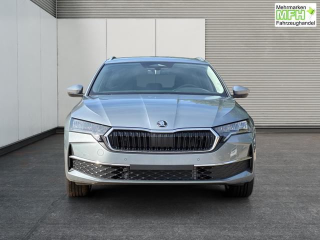 Skoda / Octavia Combi / Silber / / / ACC+AHK+eHK+KAM+PDC+LED+17ALU+SHZ