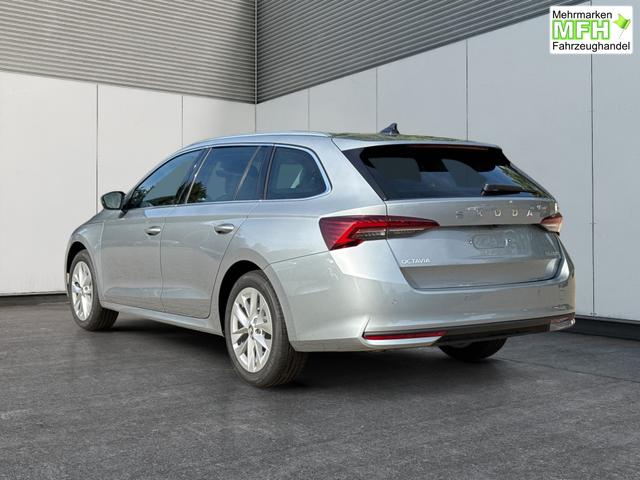 Skoda / Octavia Combi / Silber / / / ACC+AHK+eHK+KAM+PDC+LED+17ALU+SHZ