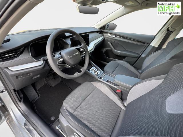 Skoda / Octavia Combi / Silber / / / ACC+AHK+eHK+KAM+PDC+LED+17ALU+SHZ