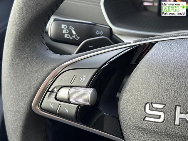 Skoda / Octavia Combi / Silber / / / ACC+AHK+eHK+KAM+PDC+LED+17ALU+SHZ