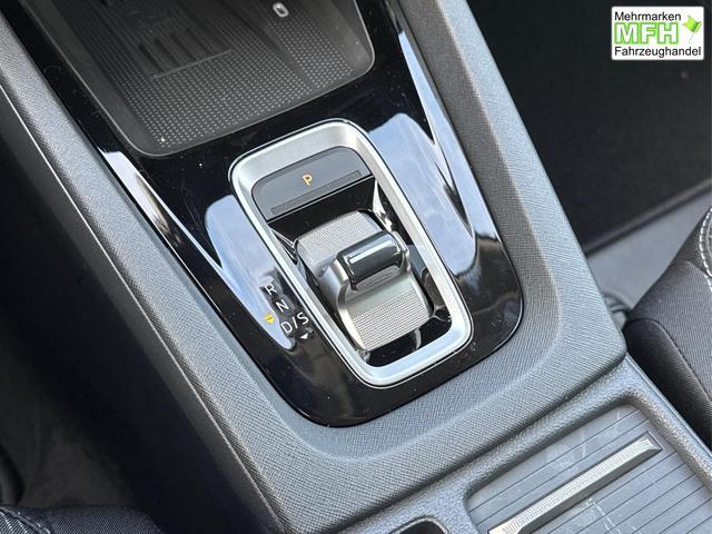 Skoda / Octavia Combi / Silber / / / ACC+AHK+eHK+KAM+PDC+LED+17ALU+SHZ