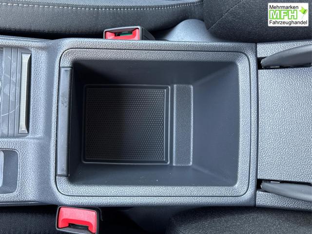 Skoda / Octavia Combi / Silber / / / ACC+AHK+eHK+KAM+PDC+LED+17ALU+SHZ