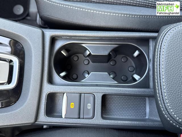 Skoda / Octavia Combi / Silber / / / ACC+AHK+eHK+KAM+PDC+LED+17ALU+SHZ
