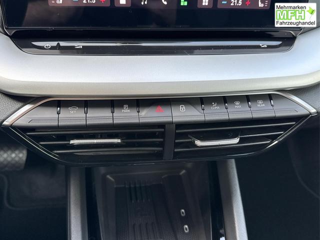 Skoda / Octavia Combi / Silber / / / ACC+AHK+eHK+KAM+PDC+LED+17ALU+SHZ
