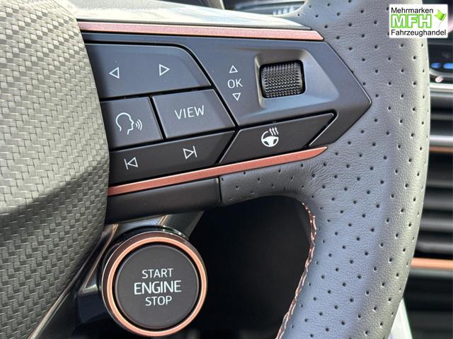 Cupra / Leon Sportstourer / Blau / / / ST 4x4 AHK+eHK+NAVI+ACC+SHZ+18 ALU+LED, Bei den verwendeten Bildern kann es sich um Beispielbilder handeln, ggf. teilweise mit Sonderausstattung.