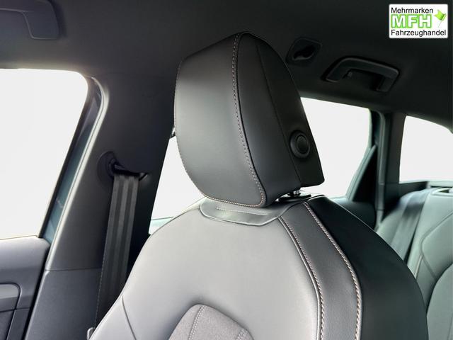 Cupra / Leon Sportstourer / Blau / / / ST 4x4 AHK+eHK+NAVI+ACC+SHZ+18 ALU+LED, Bei den verwendeten Bildern kann es sich um Beispielbilder handeln, ggf. teilweise mit Sonderausstattung.