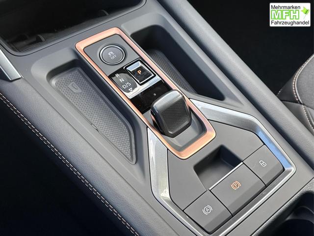 Cupra / Leon Sportstourer / Blau / / / ST 4x4 AHK+eHK+NAVI+ACC+SHZ+18 ALU+LED, Bei den verwendeten Bildern kann es sich um Beispielbilder handeln, ggf. teilweise mit Sonderausstattung.