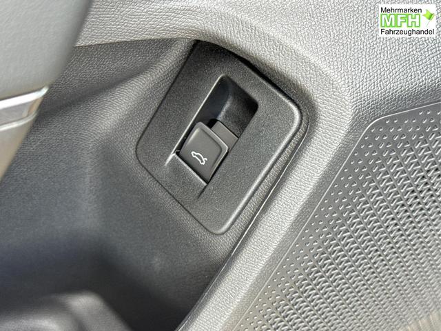 Cupra / Leon Sportstourer / Grau / / / ST 4x4 AHK+eHK+NAVI+ACC+SHZ+18 ALU+LED