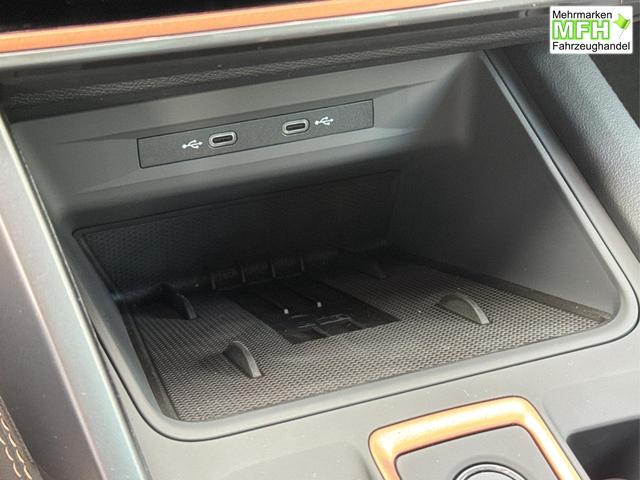 Cupra / Leon Sportstourer / Grau / / / ST 4x4 AHK+eHK+NAVI+ACC+SHZ+18 ALU+LED