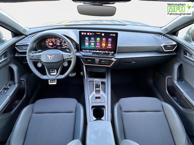 Cupra / Leon Sportstourer / Grau / / / ST AHK+NAVI+eHK+KAMERA+ACC+SHZ+18 ALU+LED, Bei den verwendeten Bildern kann es sich um Beispielbilder handeln, ggf. teilweise mit Sonderausstattung.