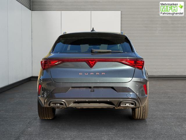 Cupra / Leon Sportstourer / Grau / / / ST AHK+NAVI+eHK+KAMERA+ACC+SHZ+18 ALU+LED, Bei den verwendeten Bildern kann es sich um Beispielbilder handeln, ggf. teilweise mit Sonderausstattung.