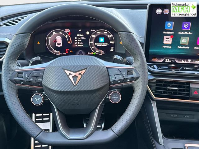 Cupra / Leon Sportstourer / Grau / / / ST AHK+NAVI+eHK+KAMERA+ACC+SHZ+18 ALU+LED, Bei den verwendeten Bildern kann es sich um Beispielbilder handeln, ggf. teilweise mit Sonderausstattung.