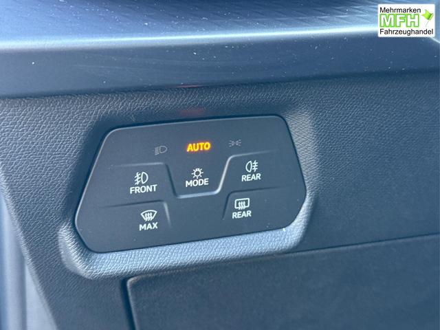 Cupra / Leon Sportstourer / Grau / / / ST AHK+NAVI+eHK+KAMERA+ACC+SHZ+18 ALU+LED, Bei den verwendeten Bildern kann es sich um Beispielbilder handeln, ggf. teilweise mit Sonderausstattung.