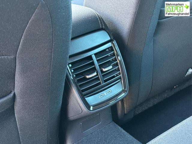 Skoda / Scala / Grau / / / Selection SHZ+KAMERA+SMARTLINK+LED+16 ALU, Bei den verwendeten Bildern kann es sich um Beispielbilder handeln, ggf. teilweise mit Sonderausstattung.
