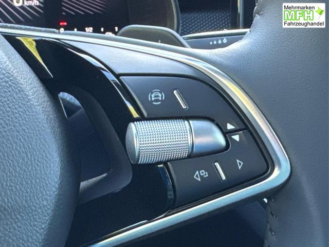 Skoda / Scala / Grau / / / Selection SHZ+KAMERA+SMARTLINK+LED+16 ALU, Bei den verwendeten Bildern kann es sich um Beispielbilder handeln, ggf. teilweise mit Sonderausstattung.