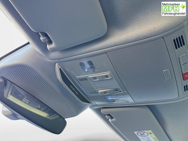Skoda / Scala / Grau / / / Selection SHZ+KAMERA+SMARTLINK+LED+16 ALU, Bei den verwendeten Bildern kann es sich um Beispielbilder handeln, ggf. teilweise mit Sonderausstattung.